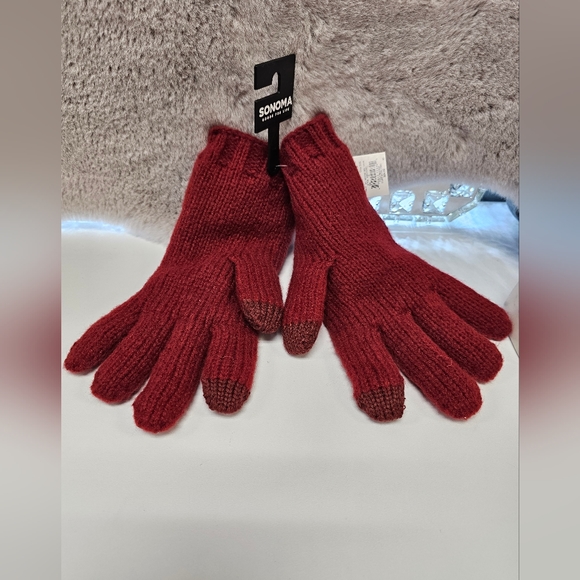 Women's Cable Knit Gloves - Picture 4 of 4